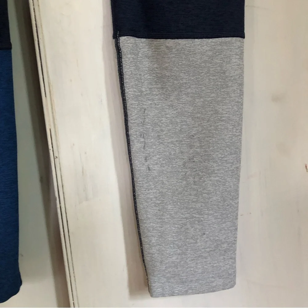 Outdoor Voices 7/8 Dipped Warmup Leggings - Picture 5 of 5